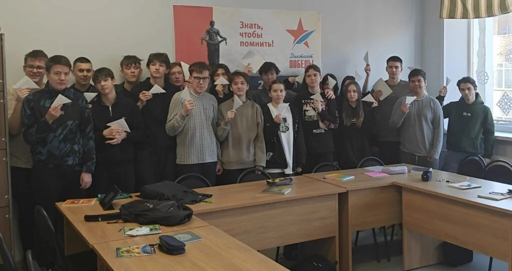 2025 год в России объявлен годом Защитника Отечества