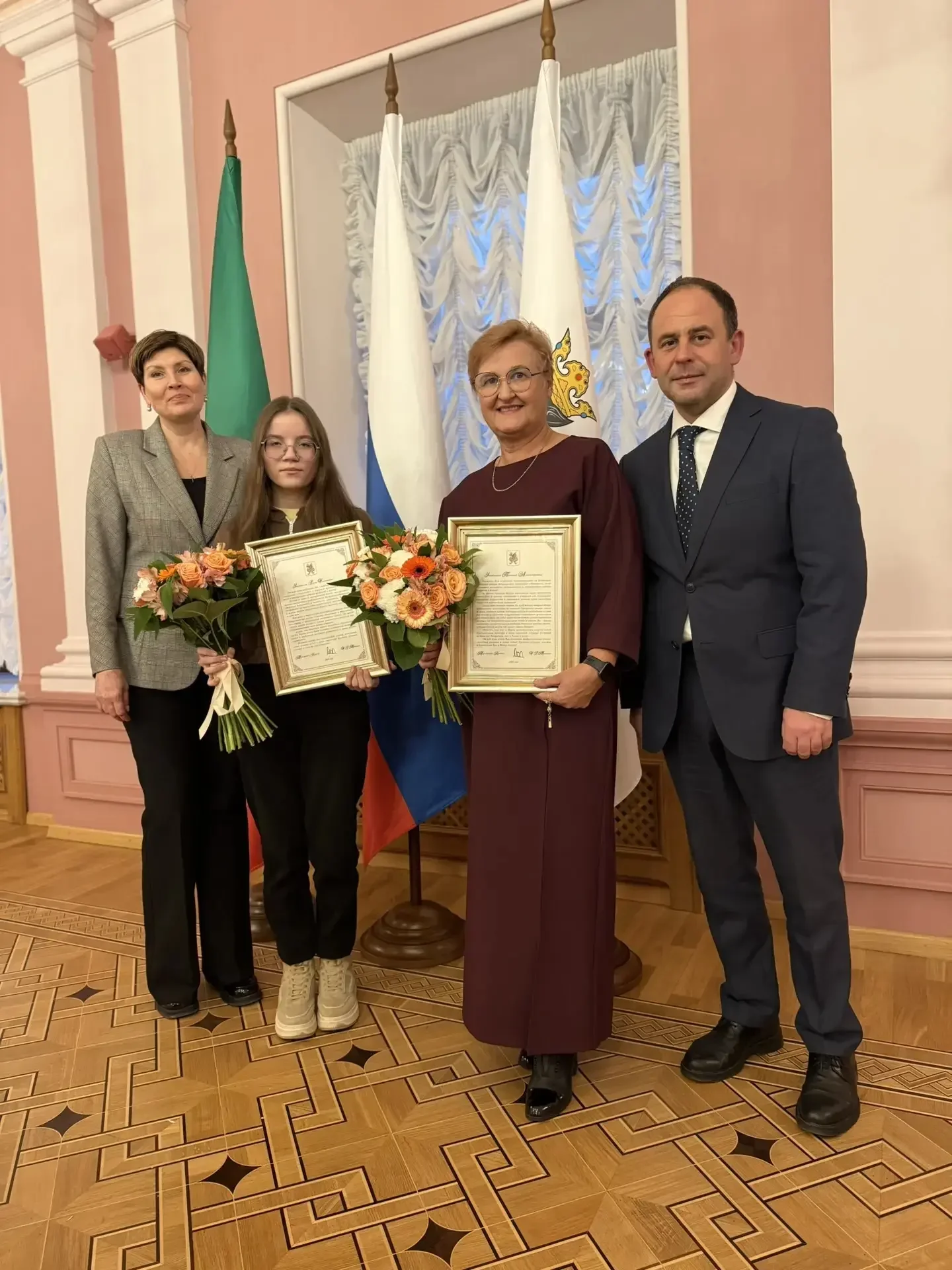 IUs98Pmv.webp IUs98Pmv.webp