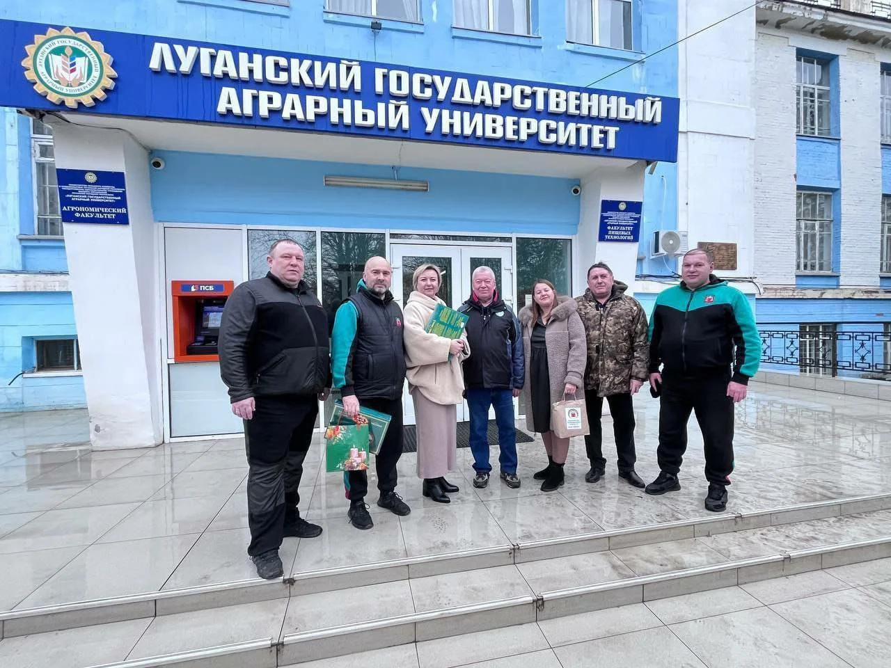 Поездка директора в зону СВО с гуманитарной помощью