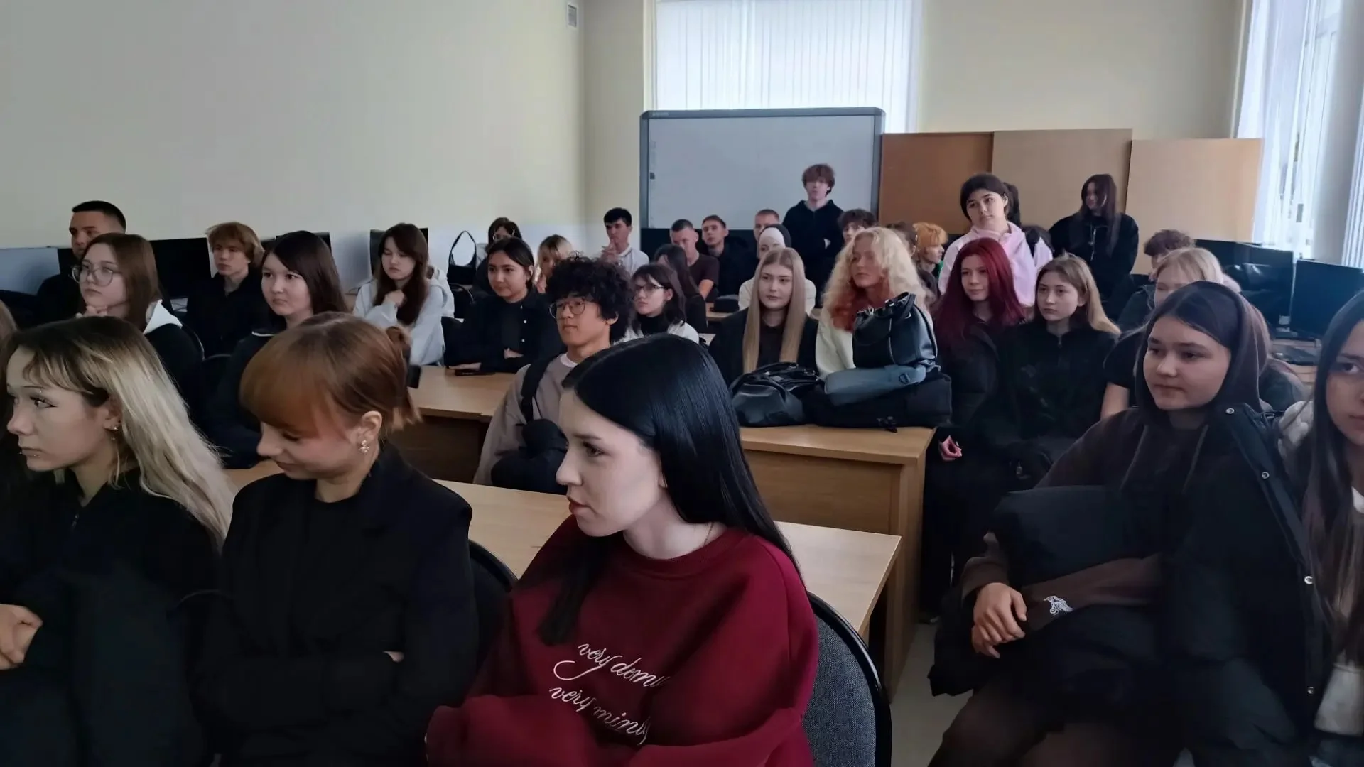 В колледже стартовал декадник «Уроки безопасности в сети Интернет»